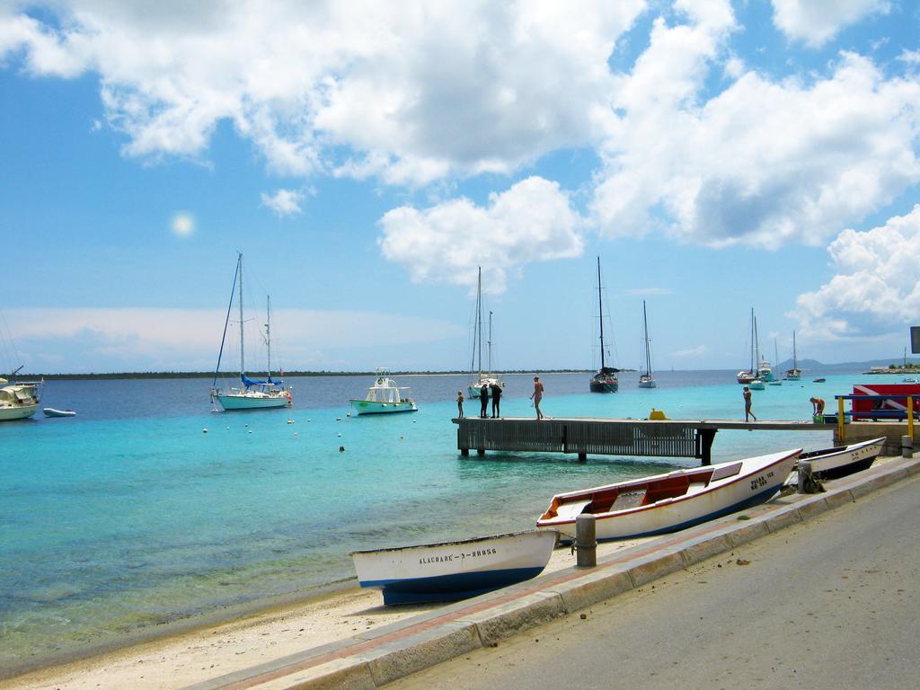 Bonaire Seaside Apartments Dış mekan fotoğraf